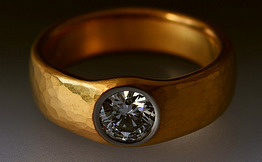 24ct Gold, Platinum and Diamond ring No 1436