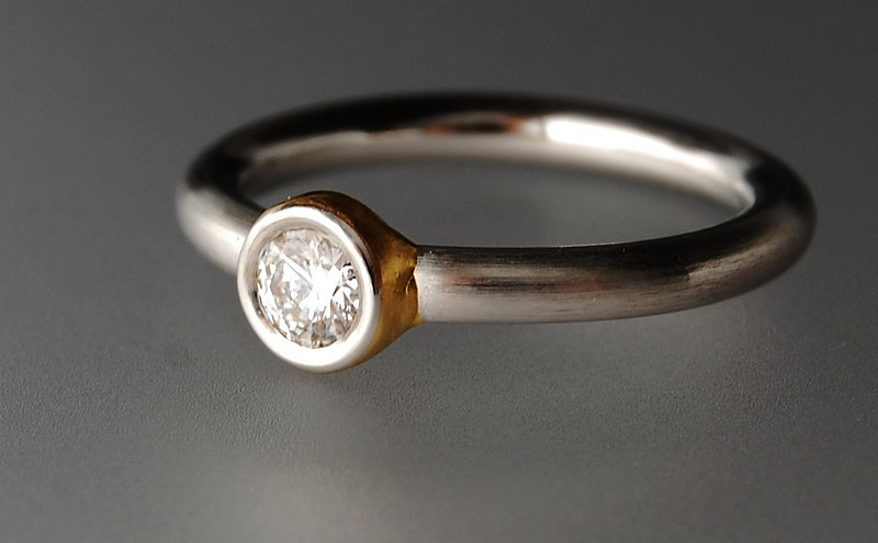 Platinum, 24ct Gold and Diamond Ring 1610b