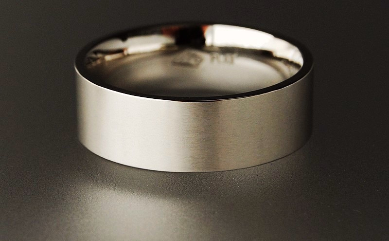 Platinum Ring 2107